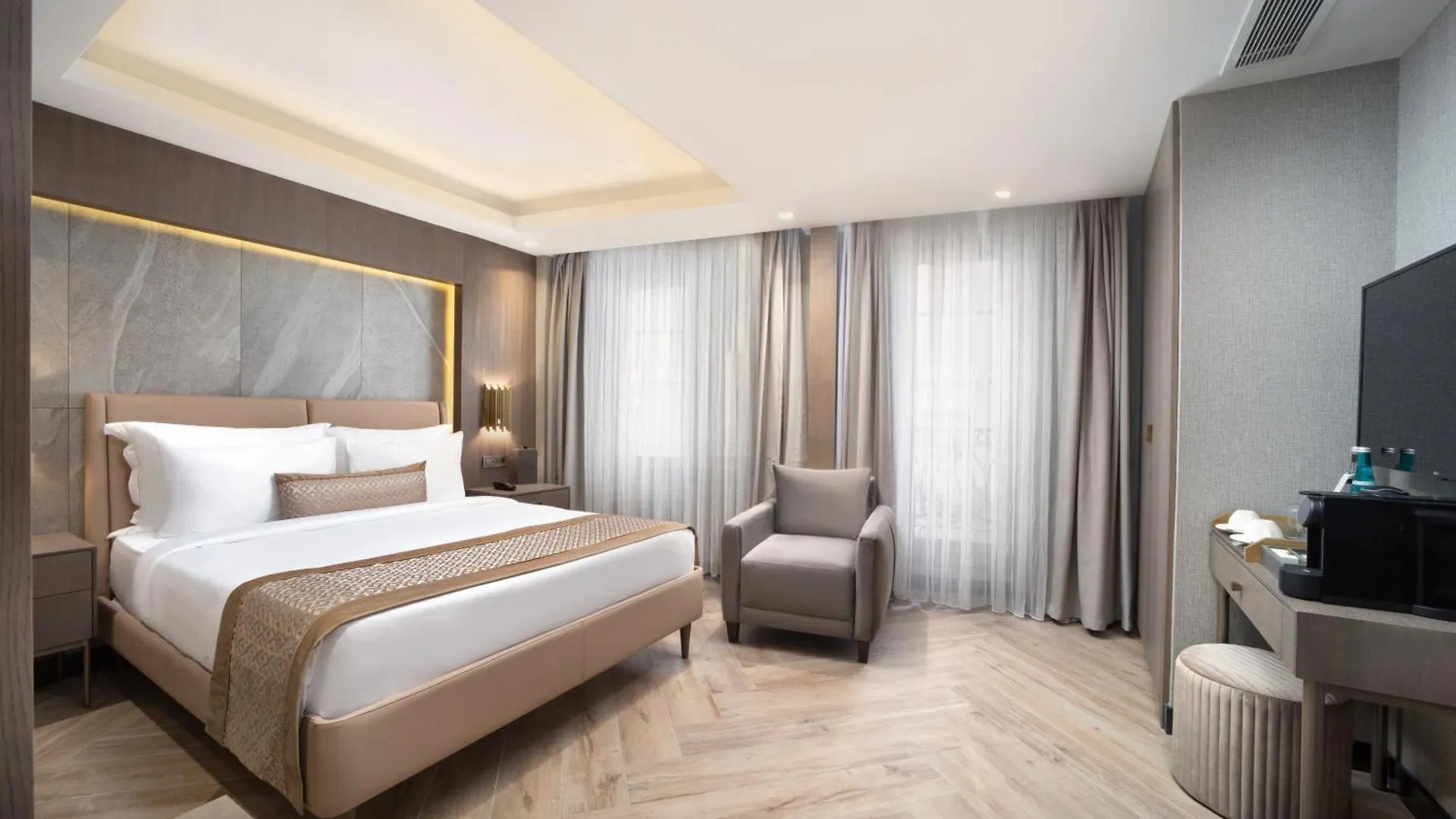 Me By Mula Otel İstanbul Türkiye